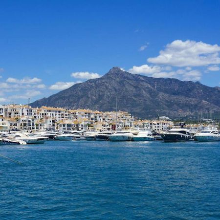 Lovely 2 Bedroom Apt Near Golf Los Lagos Elviria Marbella Eksteriør bilde